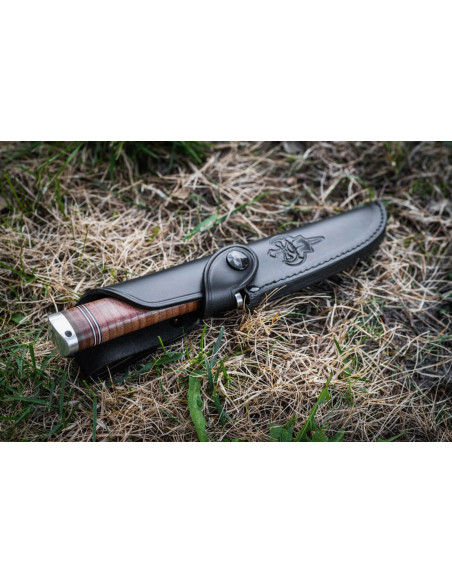 Faca Fallkniven Frej NL4 com 13 cm de lâmina e cabo de couro + bainha de couro