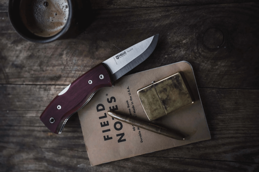Helle Raud M H654 foldekniv 9,4 cm med håndtak i bjørketre