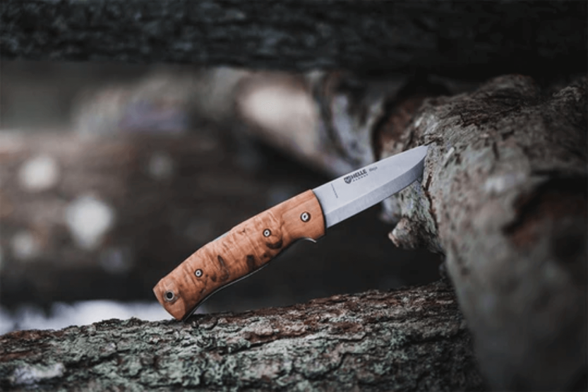 Faca dobrável Helle Bleja H625 Cabo de madeira de bétula de 11,7 cm + bainha de couro