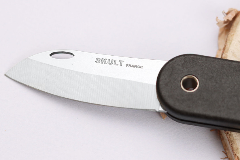 Skult Coltello pieghevole francese eco-responsabile 10cm manico nero