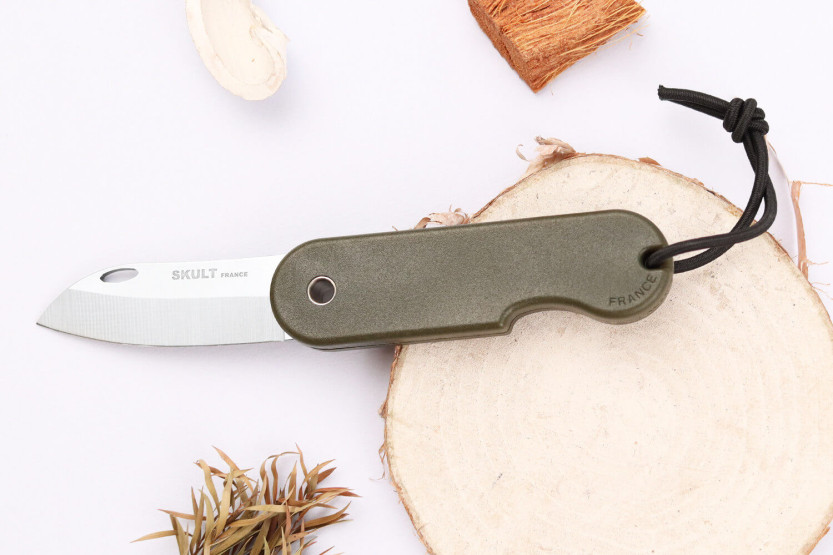 Skult French eco-responsible folding knife 10cm green handle