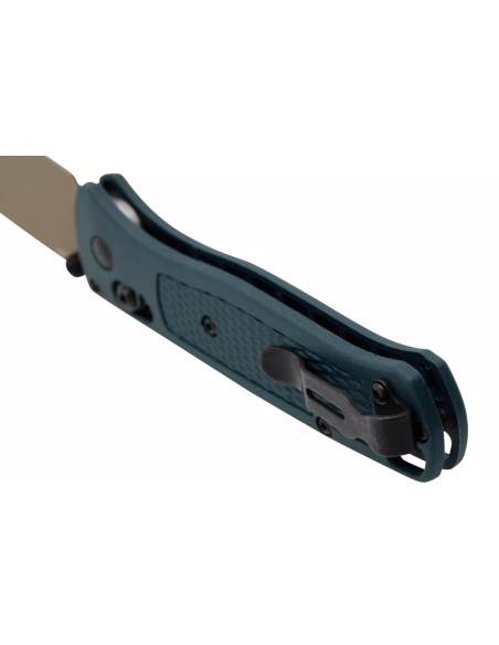 Navalha dobrável Benchmade Bugout Crater Blue 535FE-05 Cabo em Grivory azul 10,7cm