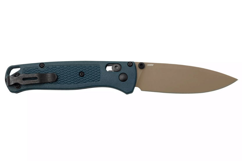 Navalha dobrável Benchmade Bugout Crater Blue 535FE-05 Cabo em Grivory azul 10,7cm