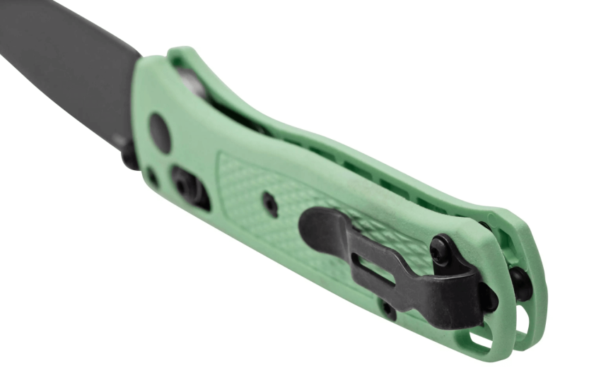 Benchmade Mini Bugout Sea Foam foldekniv 533GY-06 svart blad grønt Grivory håndtak 9,4cm