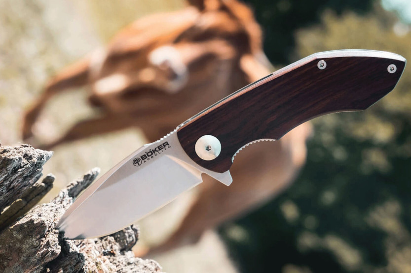 Cuchillo plegable Böker Arbolito Nahuel 01BA004 11.8cm mango de madera de guayacán