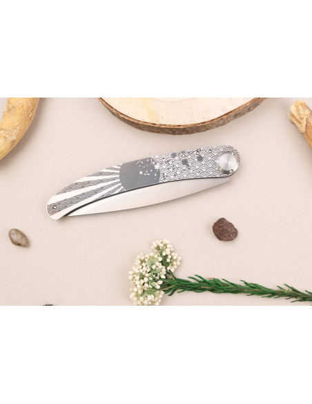 Le Coq Français Soleil Levant Red Heart foldekniv 11,5 cm rødt træhåndtag + skede
