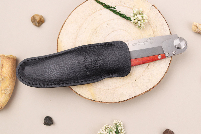 Le Coq Français Tokyo vouwmes Red Heart handgemaakt rood houten heft 11,5cm + etui