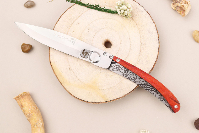 Le Coq Français Tokyo vouwmes Red Heart handgemaakt rood houten heft 11,5cm + etui