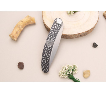 Le Coq Français Navaja Celta con mango de madera de olivo 11.5cm + funda 2
