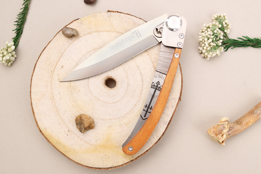 Le Coq Français Jeanne d'Arc folding knife 11.5cm olive wood handle + sheath
