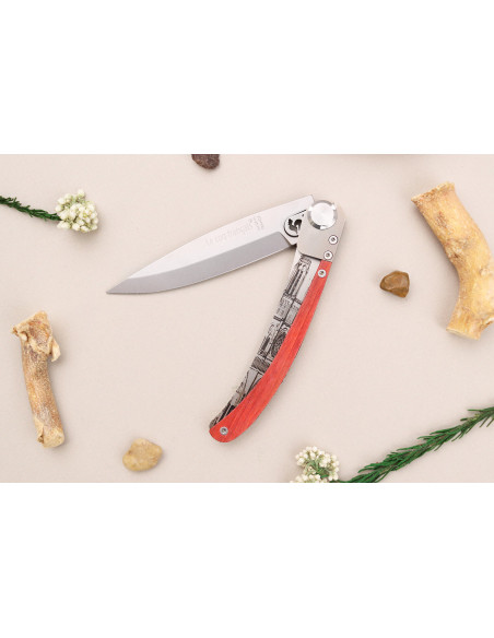 Le Coq Français Notre Dame de Paris foldekniv Red Heart rødt træhåndtag 11,5 cm + skede