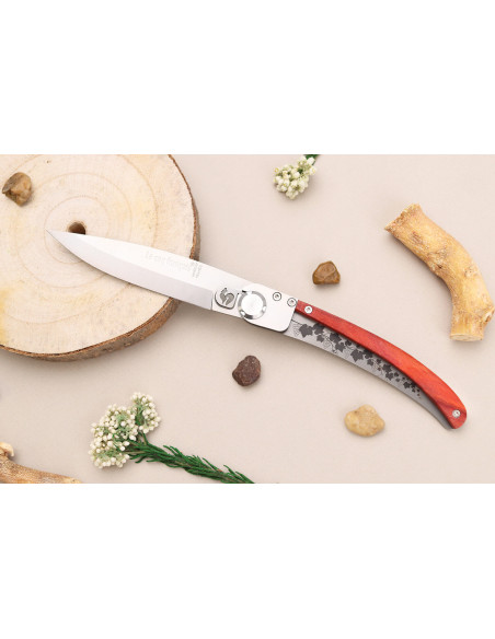 Le Coq Français Cuchillo plegable Corazón Rojo Burdeos con mango de madera roja 11.5cm + funda