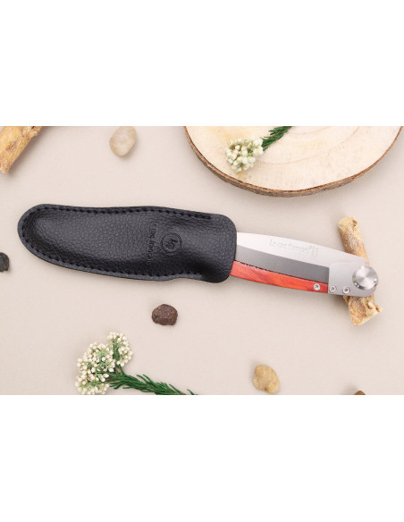 Le Coq Français Charlemagne Red Heart coltello pieghevole 11,5 cm manico in legno rosso + fodero
