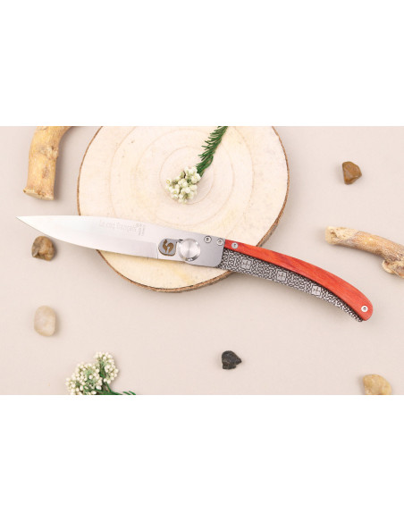 Le Coq Français Cuchillo plegable Charlemagne Corazón Rojo 11.5cm mango de madera roja + funda