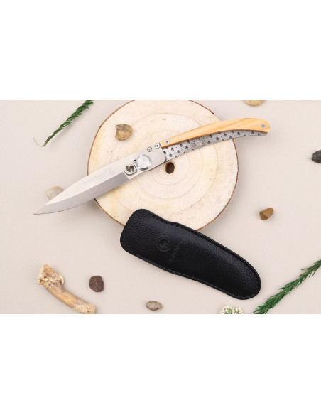 Cuchillo plegable Le Coq Français Louis XIV con mango de madera de olivo 11.5cm + funda