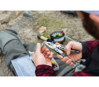 Leatherman Signal 832265 19-toimiset monitoimipihdit + nylonkotelo 2