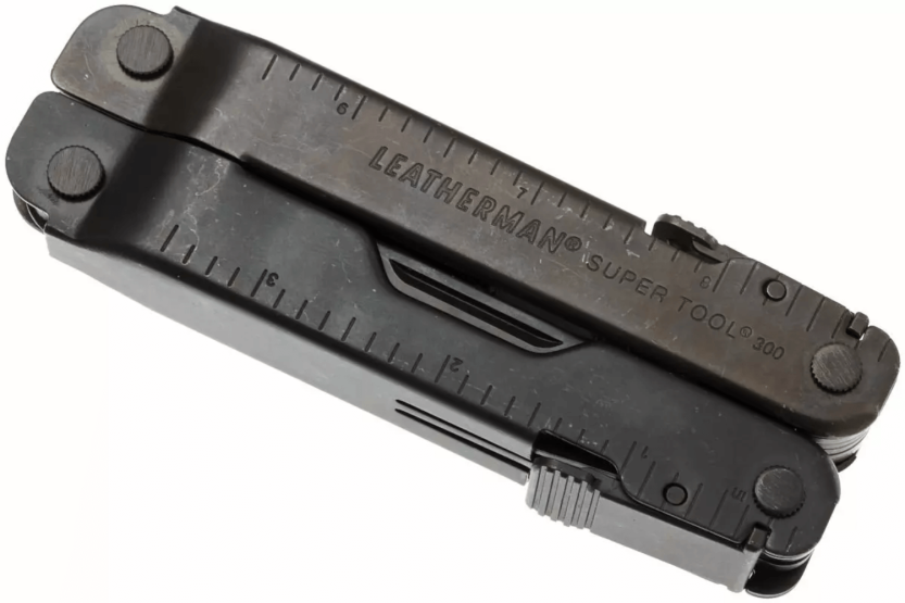 Leatherman Super Tool 300 EOD Musta 831369 19 toimintoa + nylonkotelo