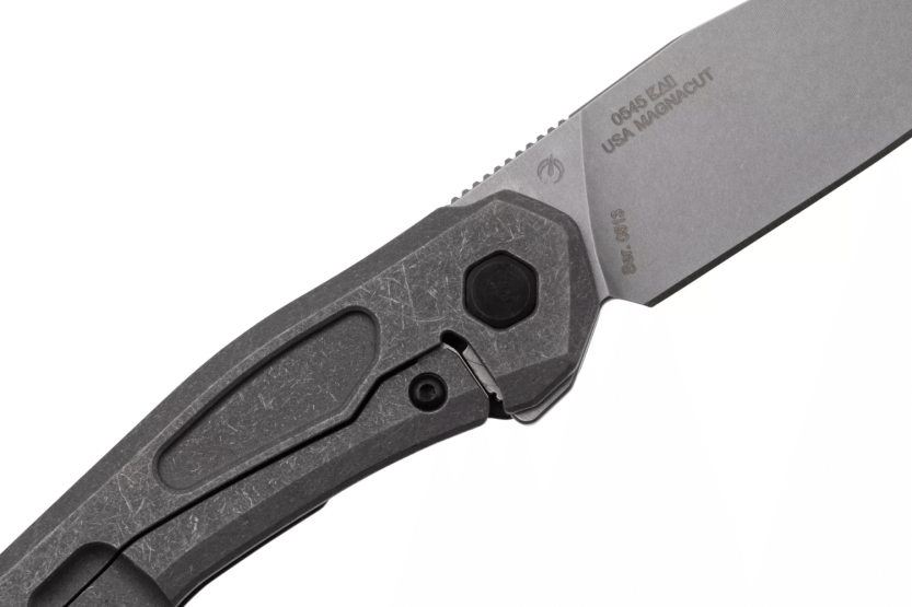 Faca dobrável Zero Tolerance 0545 cabo em fibra de carbono/titânio preto 11cm