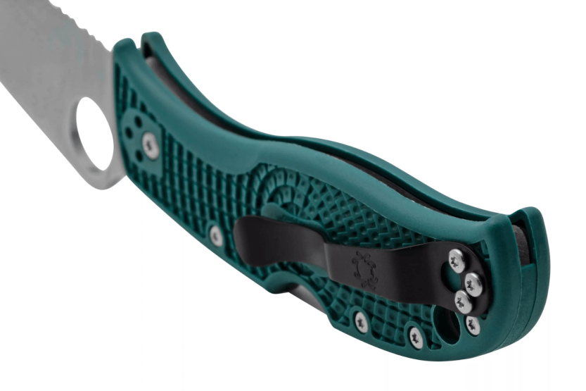 Navalha dobrável Spyderco LeafJumper C262SBLK390 com lâmina serrilhada e cabo azul em nylon/fibra de vidro 11,3 cm