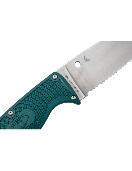 Cuchillo Spyderco Enuff 2 K390 FB31SBL2K390 Hoja dentada 10cm Mango nylon/fibra de vidrio azul + funda