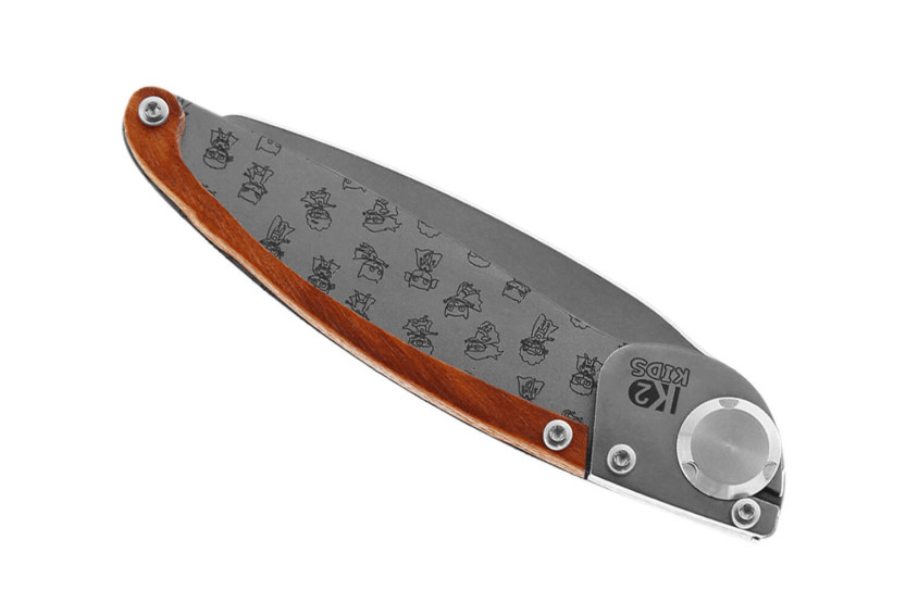 K2 Kids vouwmes 812173 roestvrijstalen handgreep superheld design 9,5cm + suède schede