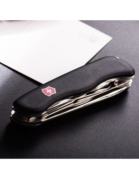 Victorinox schweizisk lommekniv Outrider sort 111 mm 14 funktioner