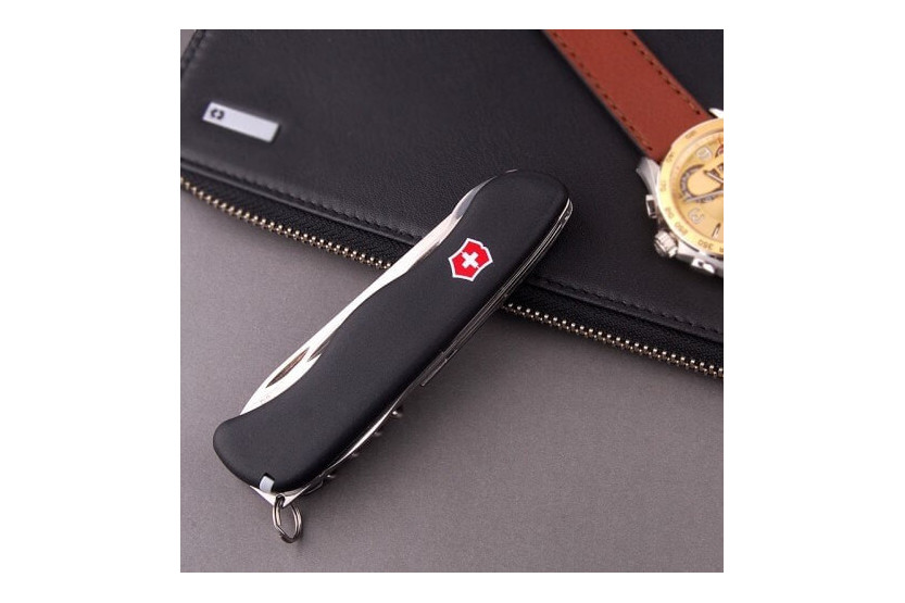 Navaja Suiza Victorinox Nomad negra 111mm 11 funciones