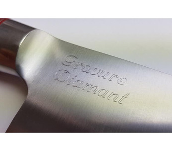 Grabado personalizado con diamante en la hoja
