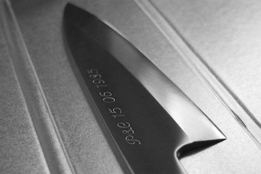 Gravação personalizada com diamante na lâmina