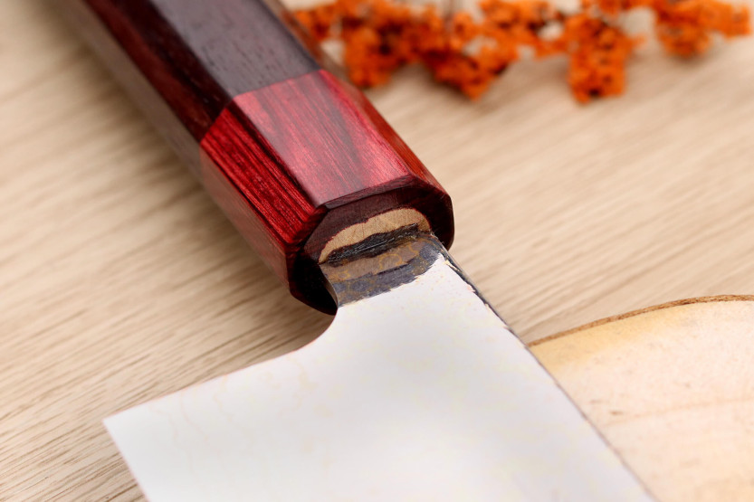 Takeshi Saji VG10 Rainbow 16,5 cm japansk håndlaget nakiri-kniv