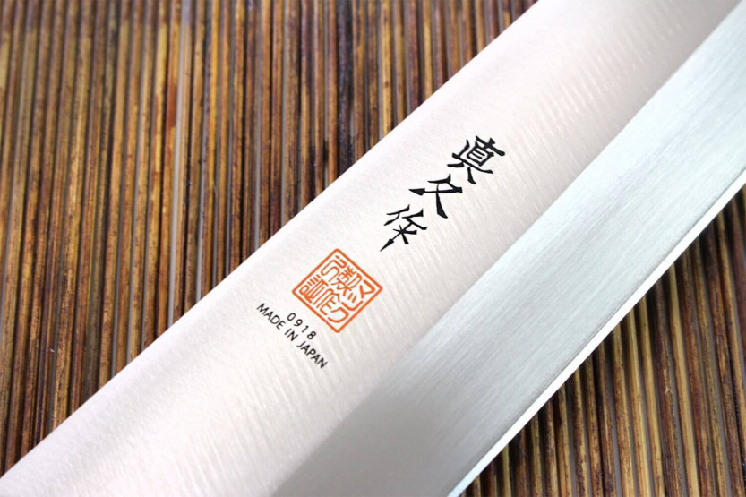 Coltello da sashimi MAC con manico in legno