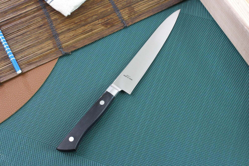 Faca utilitária japonesa MAC Professional 15,5 cm