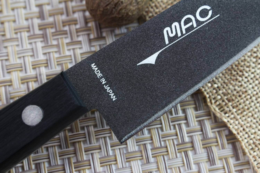 MAC Svart 13,5 cm japansk verktygskniv
