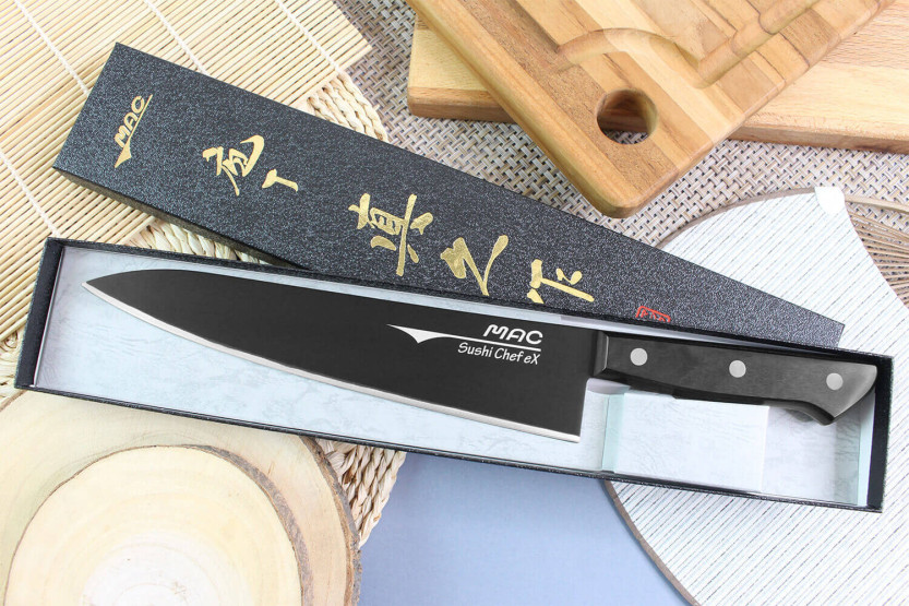 MAC Super Black Japansk kockkniv för sushi 21cm