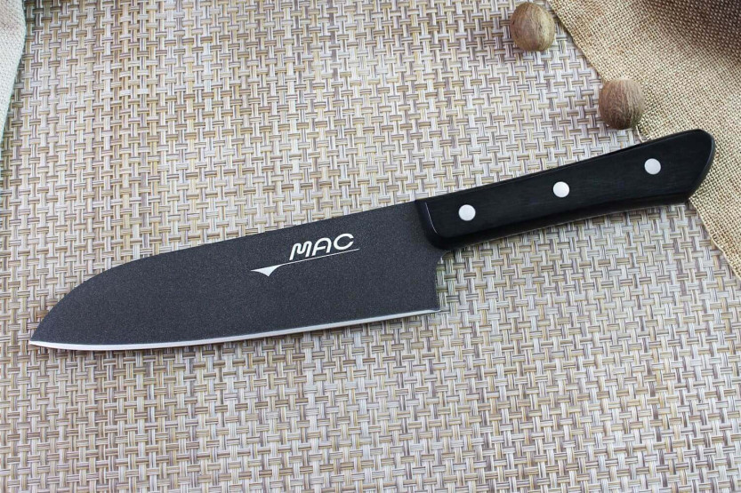 MAC Black 17cm Japanese santoku knife