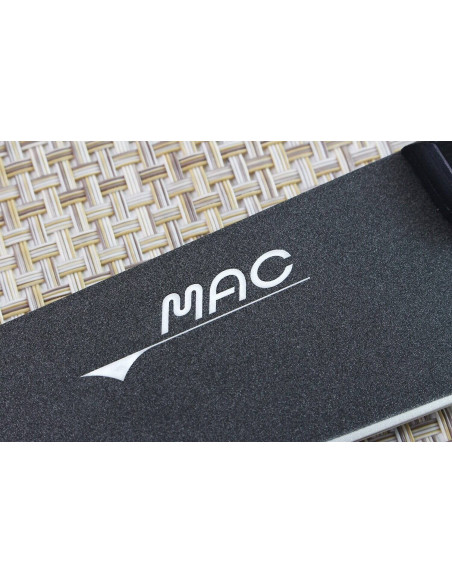 MAC Black 17 cm japansk santoku-kniv