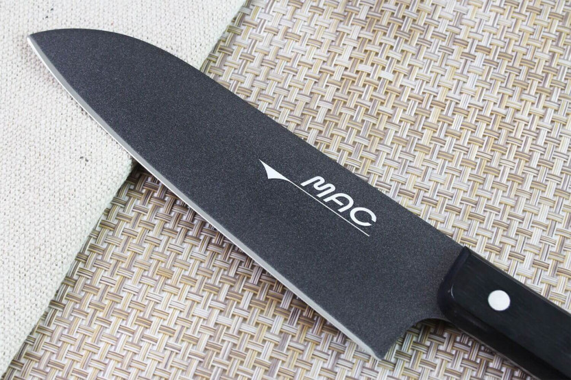 MAC Zwart 17cm Japans santoku mes