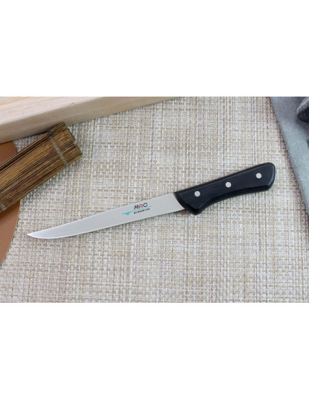 MAC Chef semi flexible japanese fillet knife 20cm