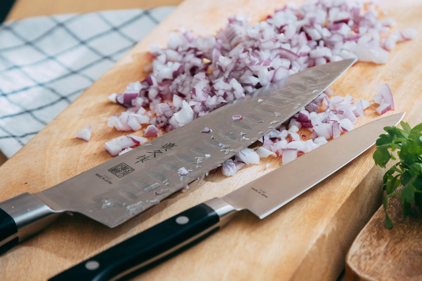 MAC Coltello da cuoco giapponese professionale, a nido d'ape, 20 cm