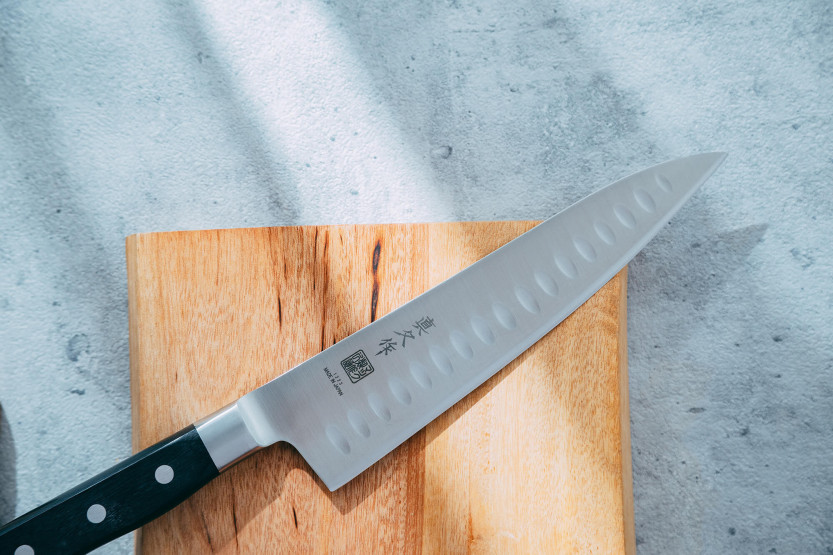 MAC Coltello da cuoco giapponese professionale, a nido d'ape, 20 cm