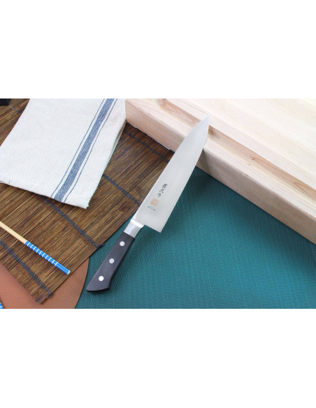 MAC Professional Japanese chef knife 22cm