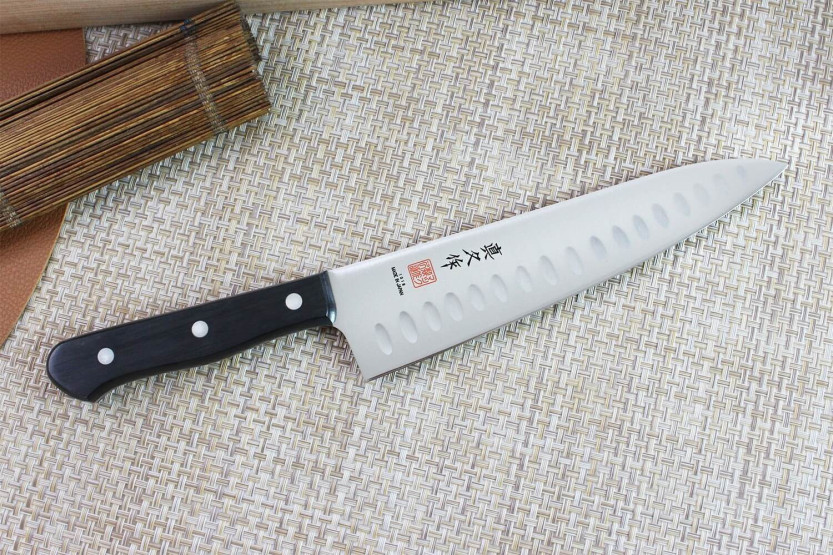 MAC Chef japansk kokkekniv 20 cm med honeycomb-blad