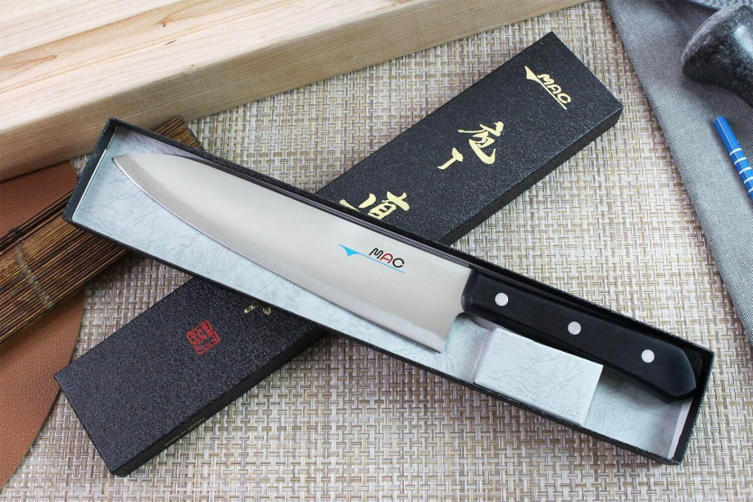 MAC Chef Japanilainen kokkiveitsi 21cm