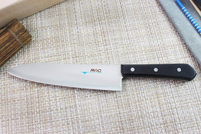 Faca de chef japonesa MAC Chef 21cm