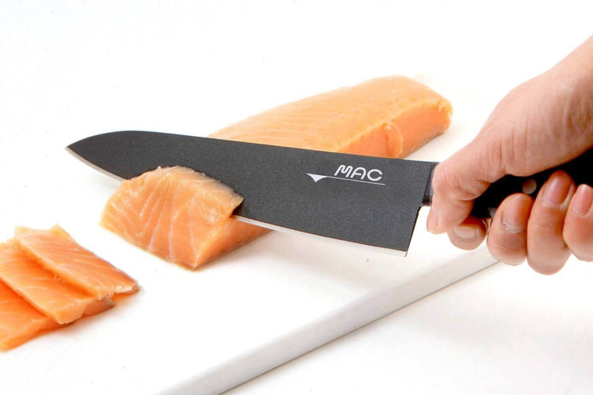 MAC Cuchillo de cocinero japonés negro 21,5 cm