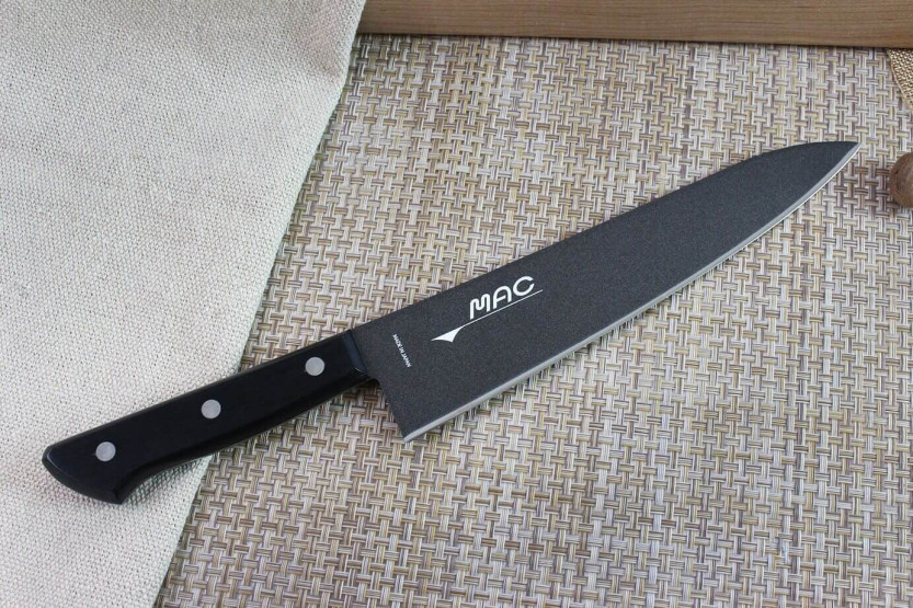 MAC Svart 21,5 cm japansk kockkniv