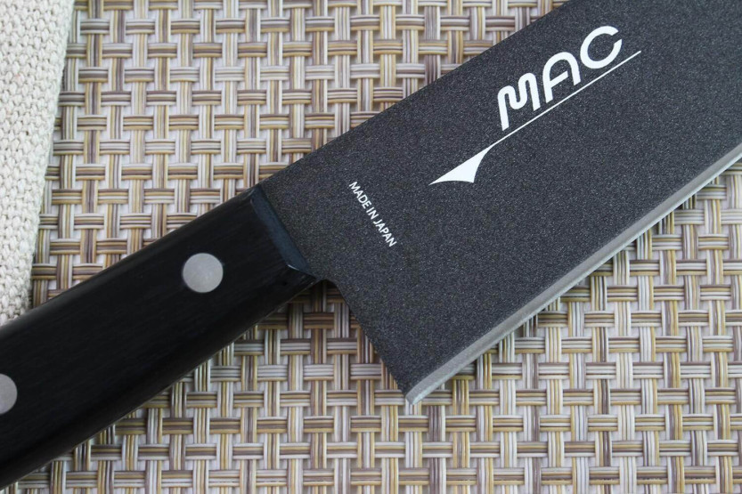 MAC Black 21,5 cm japansk kokkekniv