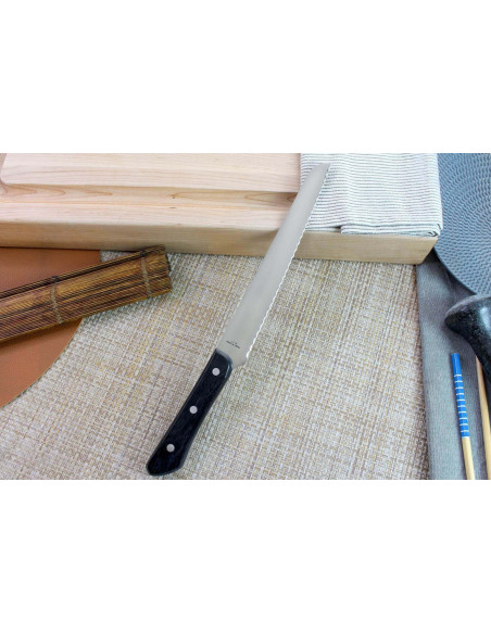 MAC Chef japansk brødkniv 22 cm med takket blad