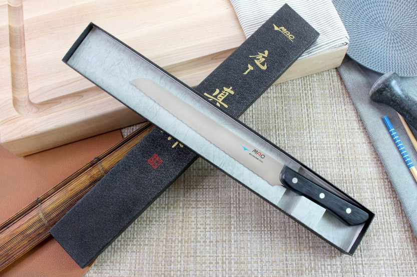 MAC Chef Japanese bread knife 22cm serrated blade