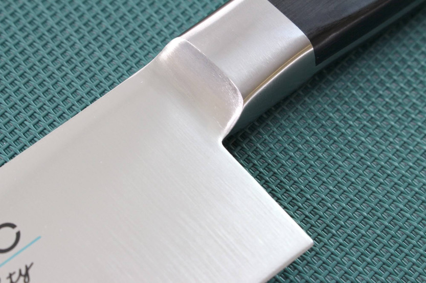 3 MAC Professional toimistoveitsien sarja + Chef 20cm + Chef 24cm